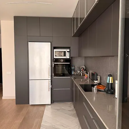 Apartment 2-nd Floor Family Odesa