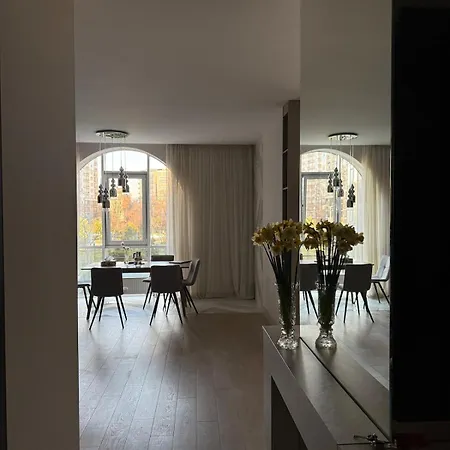 Апартаменты 2-nd Floor Family