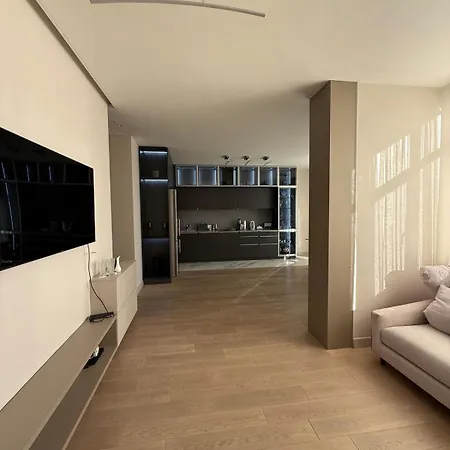 Apartment 2-nd Floor Family Odesa